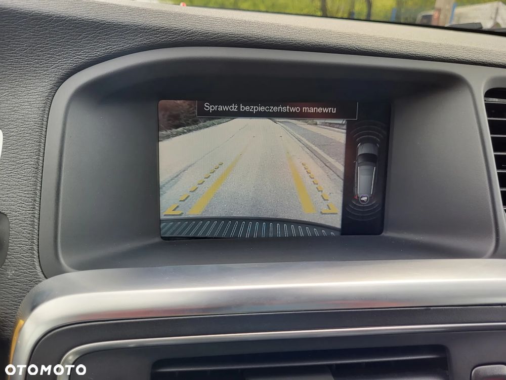 Volvo V60 D5 Geartronic Summum - 18