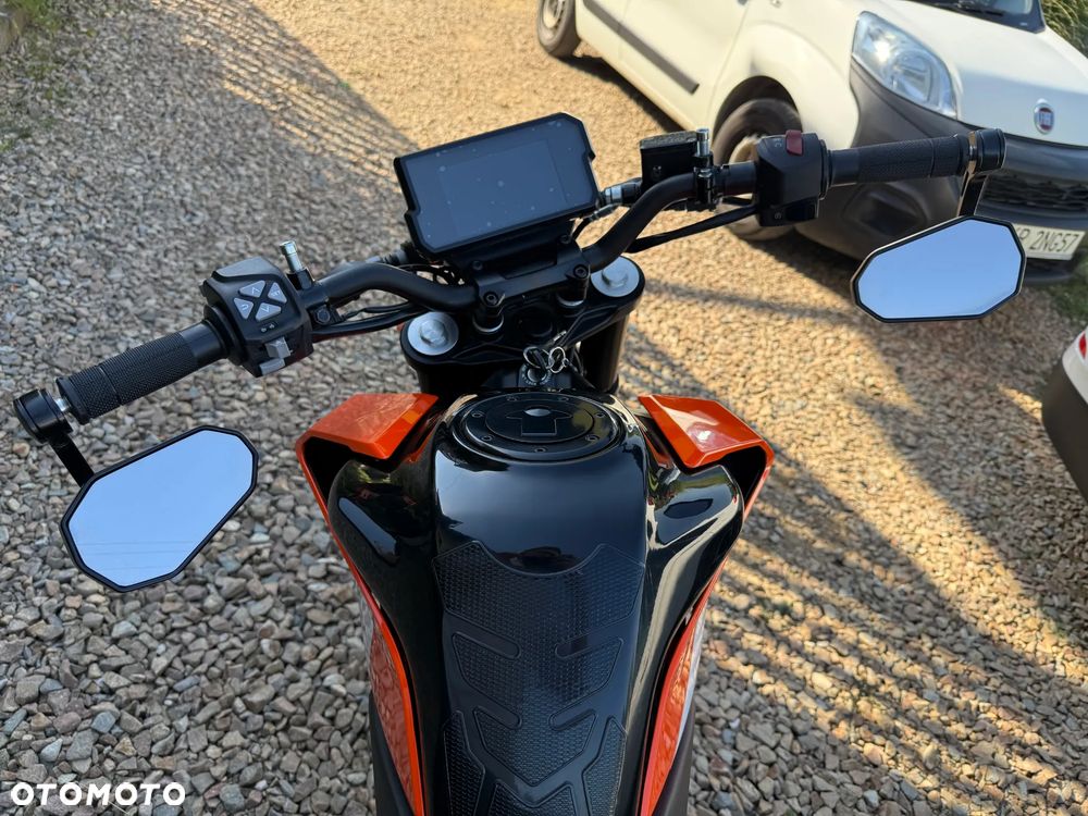 KTM Duke 125 - 12