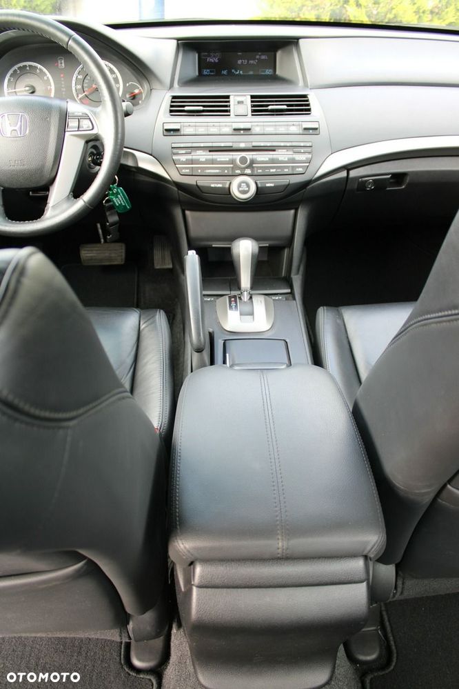 Honda Accord 2.4 Executive - 24