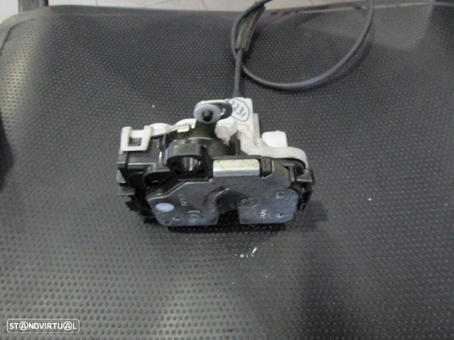 Fecho 51827416 FIAT 500 2009 FE ELETRICO - 3