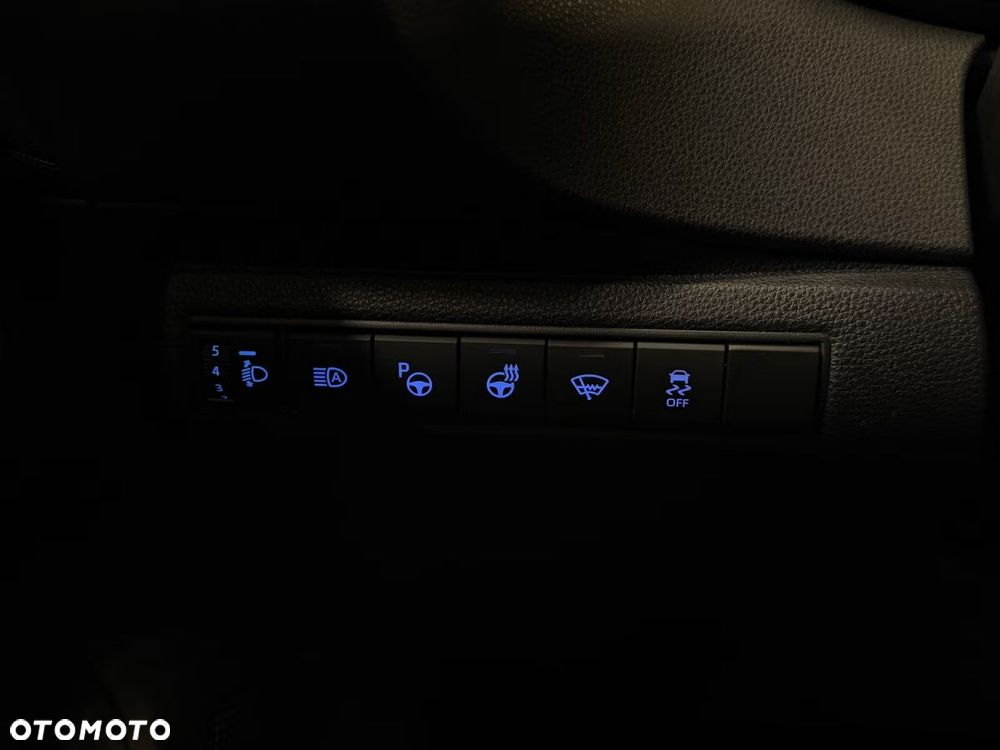 Toyota Corolla 1.8 Comfort - 32