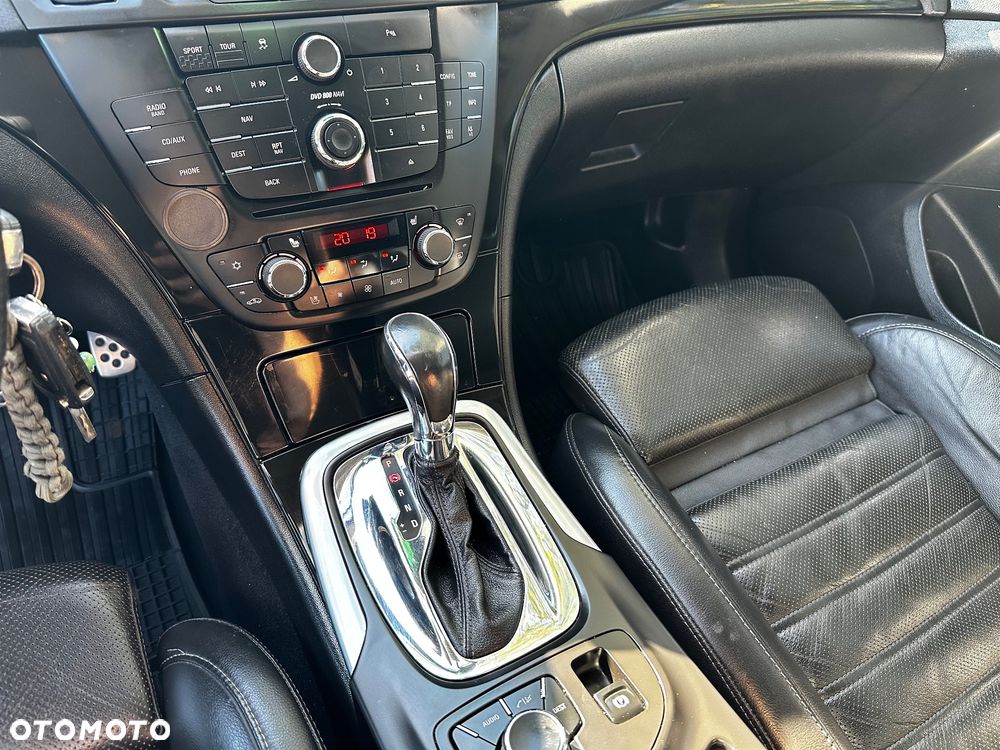 Opel Insignia - 17