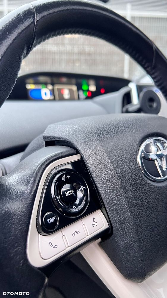 Toyota Prius 1.8 Hybrid Prestige - 20