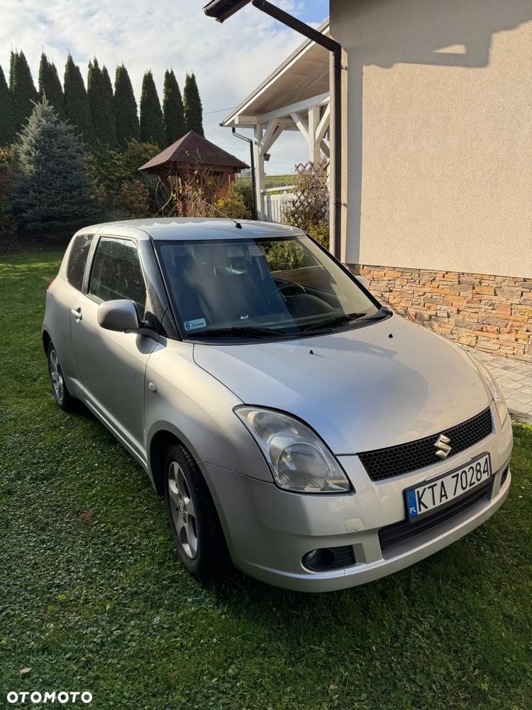 Suzuki Swift 1.3 Classic - 2