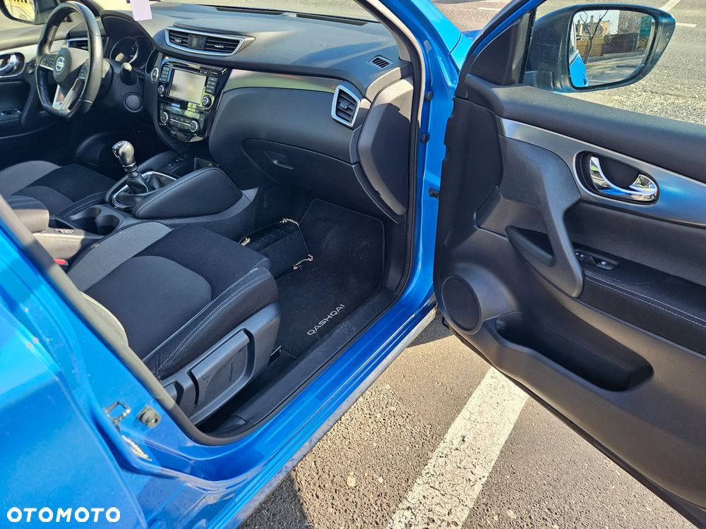Nissan Qashqai 1.2 DIG-T N-Vision - 12
