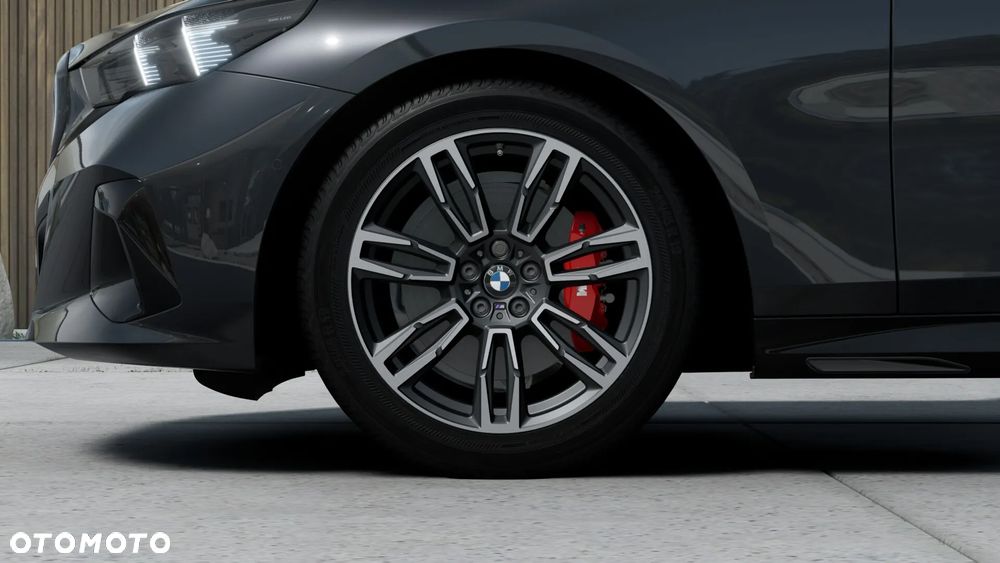 BMW Seria 5 520d xDrive mHEV M Sport - 8