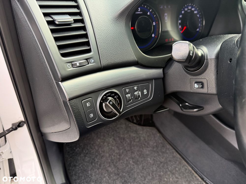 Hyundai i40 Kombi 1.7 CRDi Premium - 22