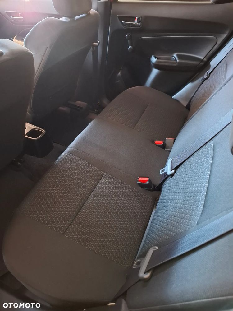 Suzuki Swift 1.2 Dualjet SHVS Premium Plus CVT - 18