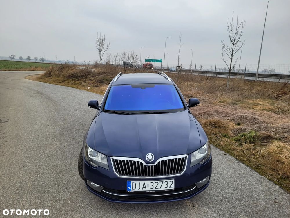 Skoda Superb 2.0 TDI Ambition - 4