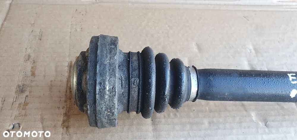 Półoś lewy tył tylna lewa półośka BMW 3 E90 E91 3.0i 7527027 - 2