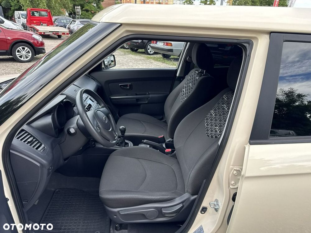 Kia Soul - 23