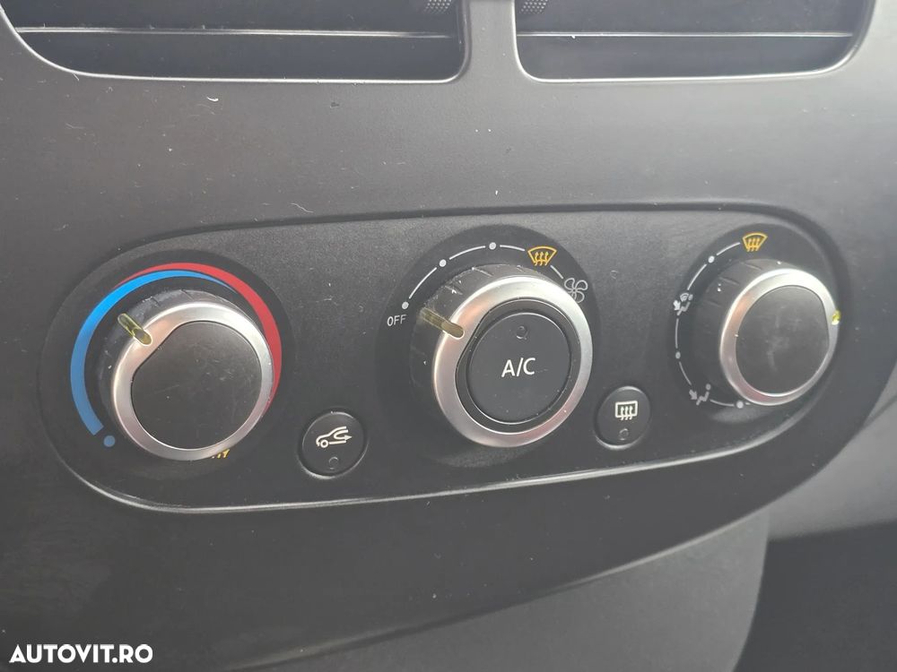 Renault Clio - 21