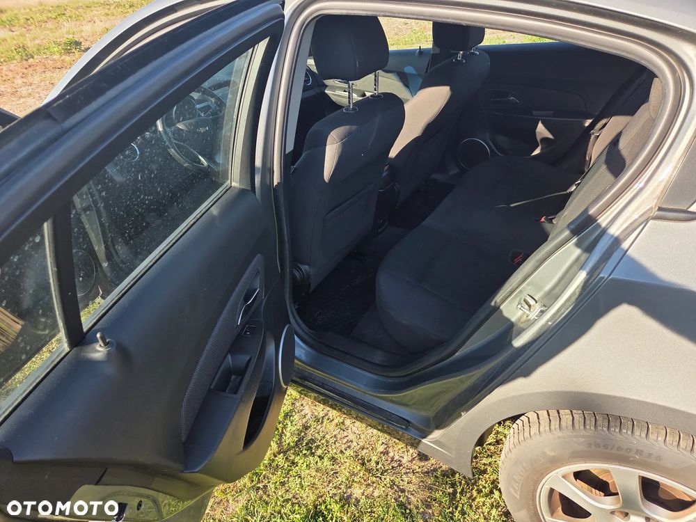 Chevrolet Cruze 2.0 D LT+ - 6