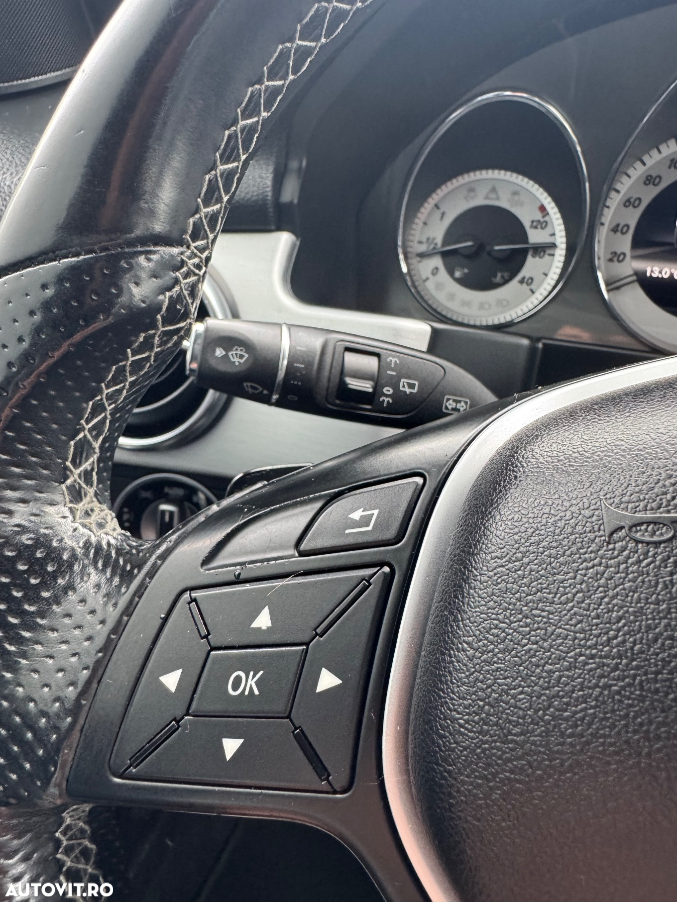 Mercedes-Benz GLK 220 CDI DPF 4Matic BlueEFFICIENCY 7G-TRONIC - 19