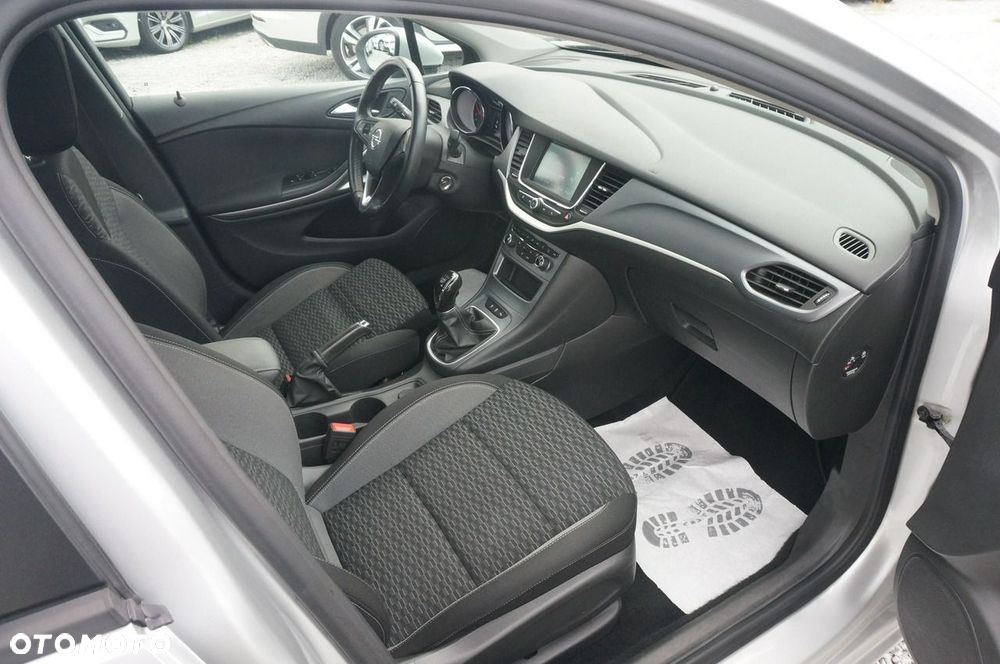 Opel Astra - 26