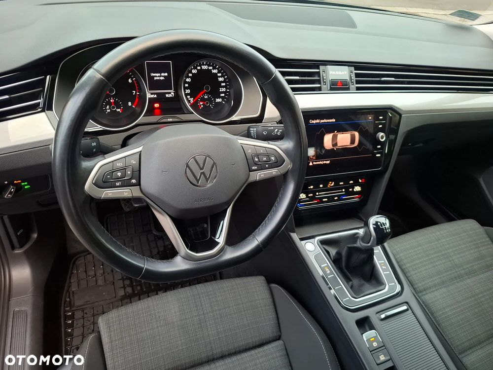 Volkswagen Passat 1.5 TSI EVO Business - 17