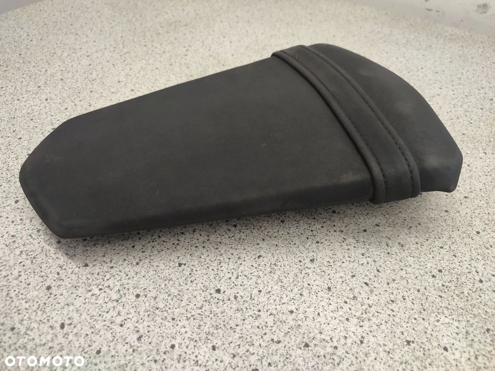 Kanapa, fotel tył, siedzenie pasażera Yamaha R125 R 125 YZF-R125 MT125 MT 125 - 3