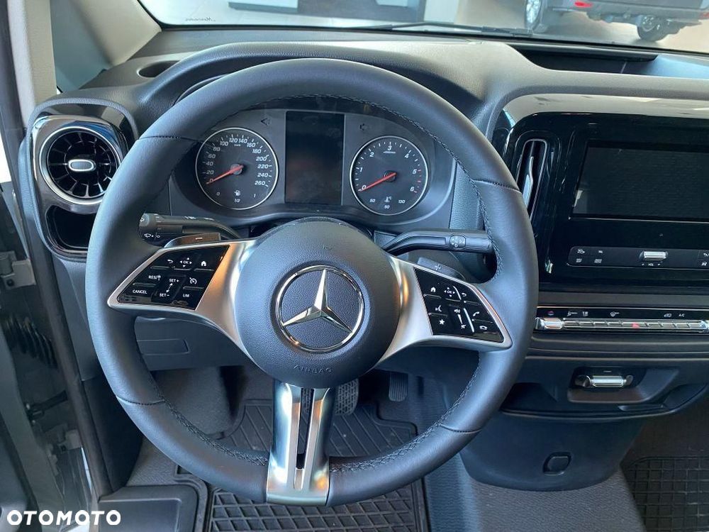 Mercedes-Benz Vito - 11