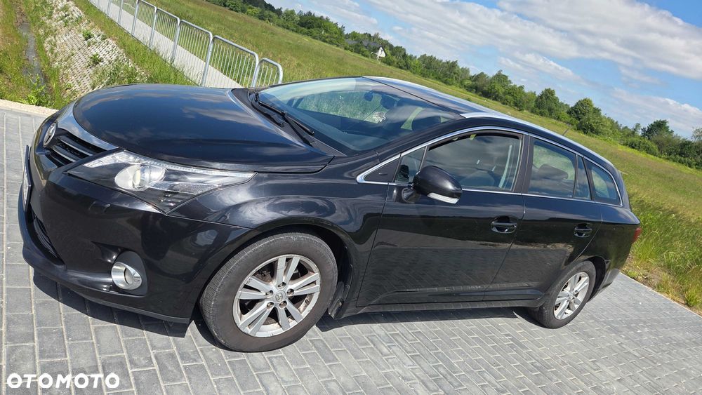 Toyota Avensis - 4
