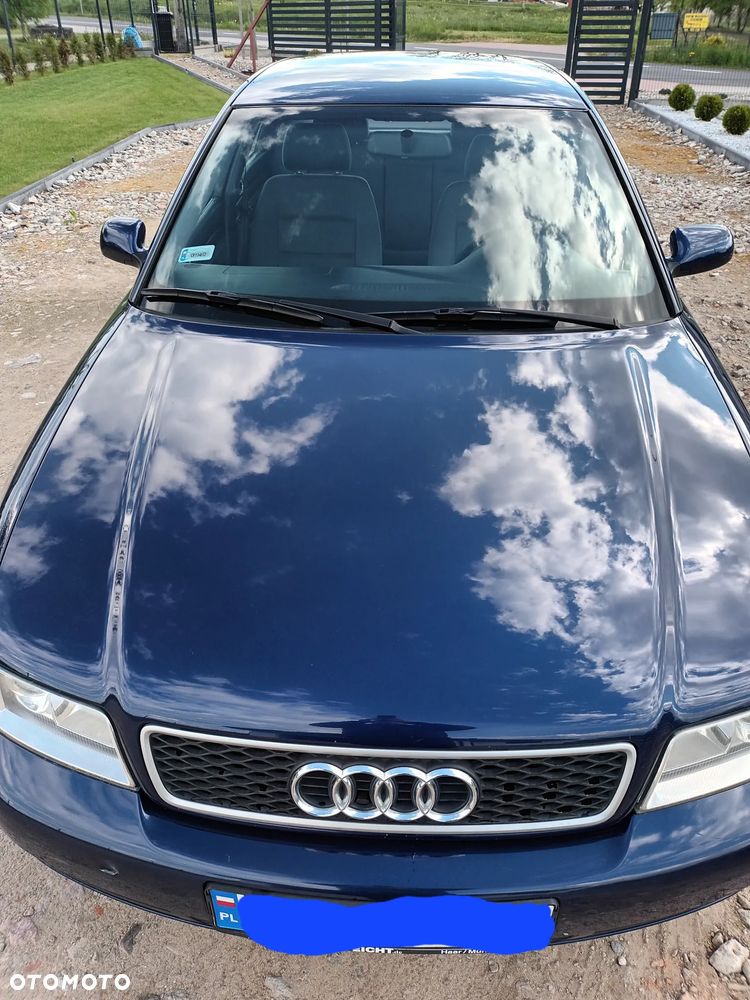 Audi A4 Limousine - 2