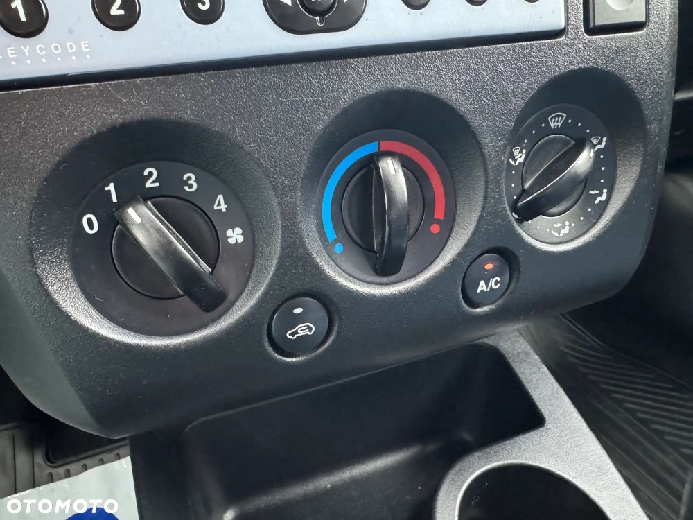 Ford Fiesta 1.4 Fun - 21