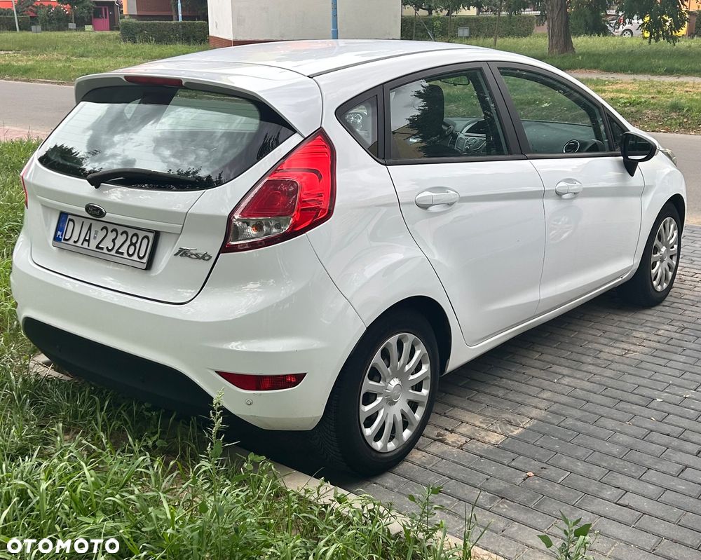 Ford Fiesta 1.5 TDCi Titanium - 4