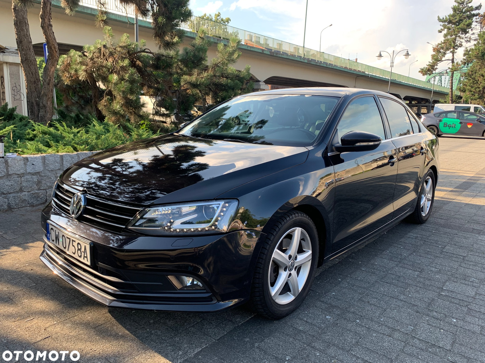 Volkswagen Jetta 1.4 TSI BMT Highline - 2