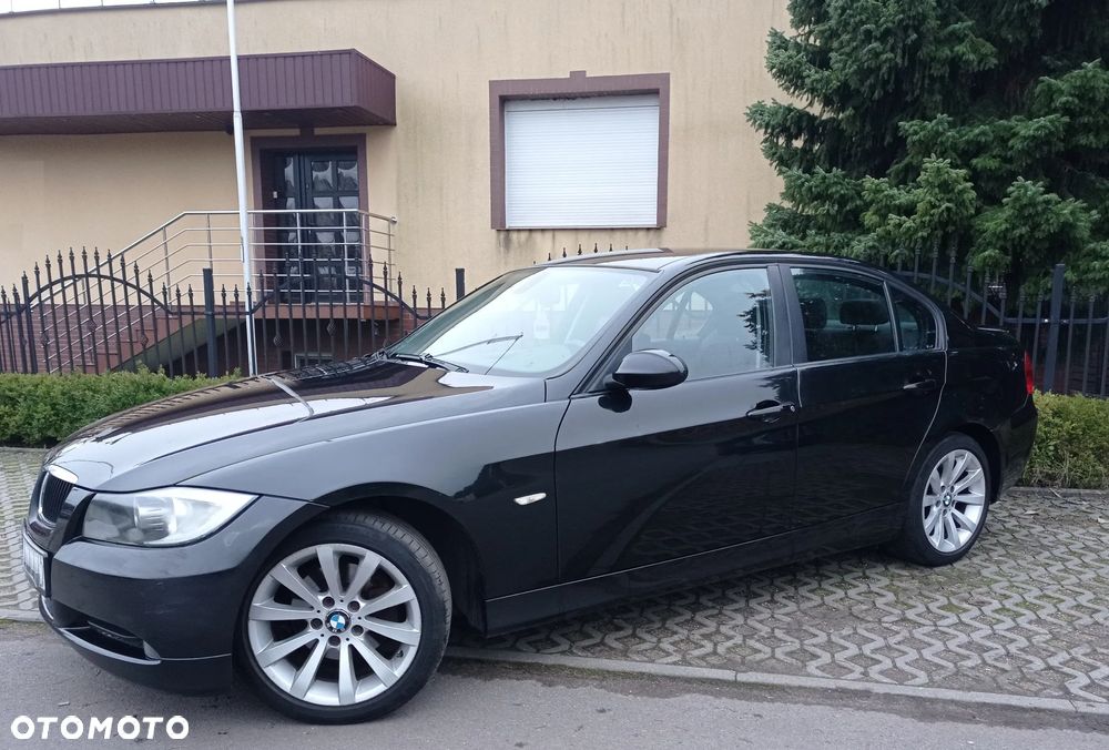 BMW Seria 3 318d - 16