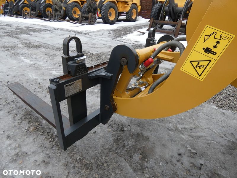 Zeppelin ZL25 ( Atlas AR320 ) 2024r / Powystawowa z Niemiec / Miniładowarka / - 22