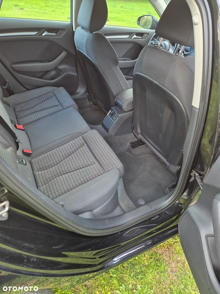 Audi A3 Sportback 2.0 TDI Ambiente - 12