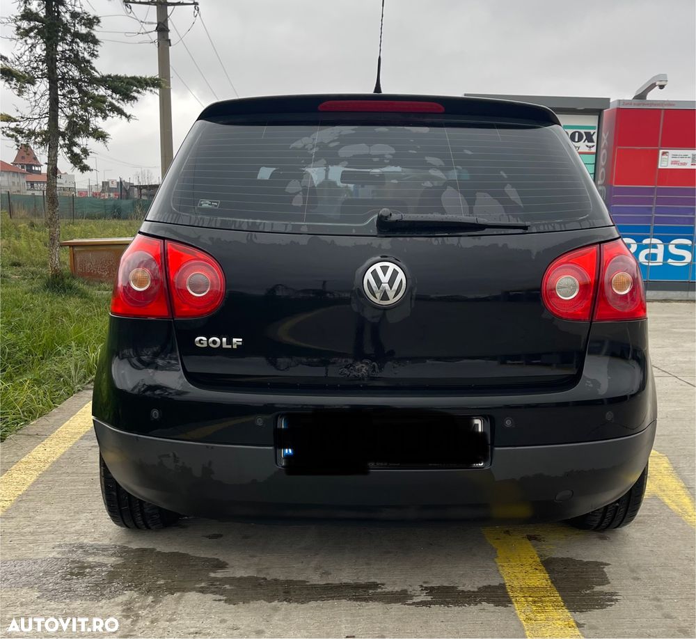 Volkswagen Golf - 2