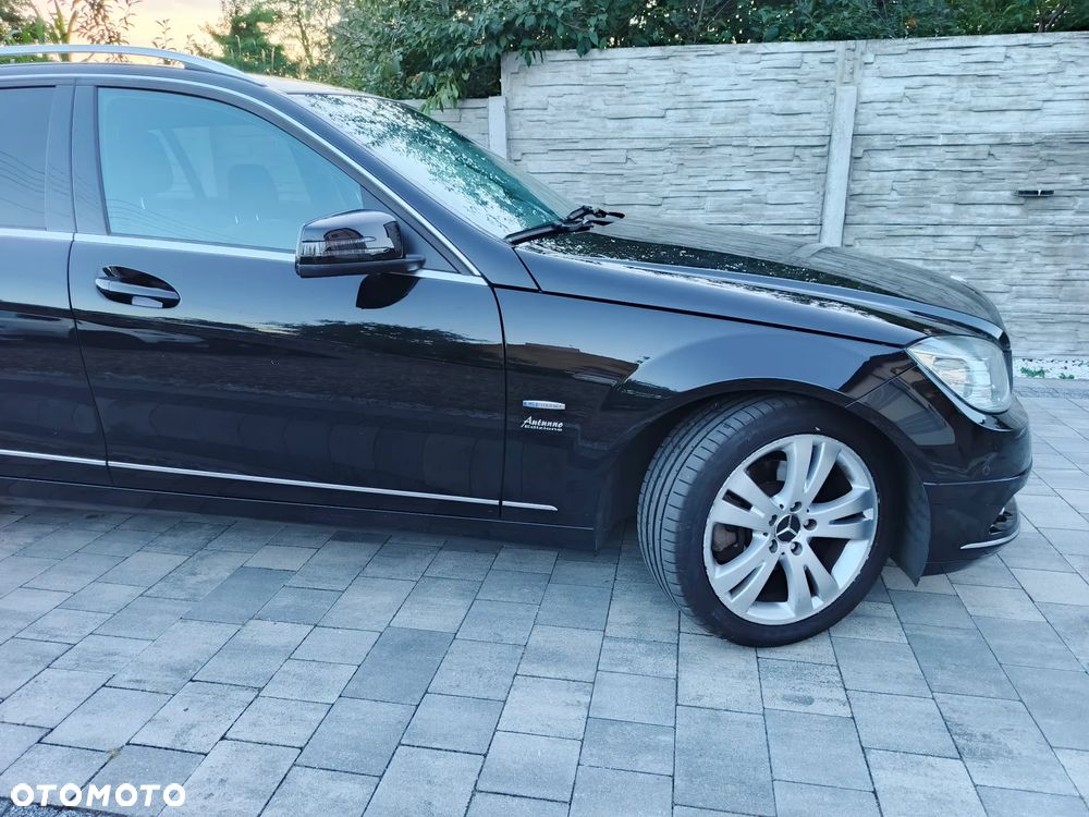 Mercedes-Benz Klasa C 220 T CDI DPF Automatik Avantgarde - 21