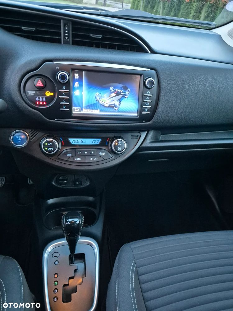 Toyota Yaris - 33