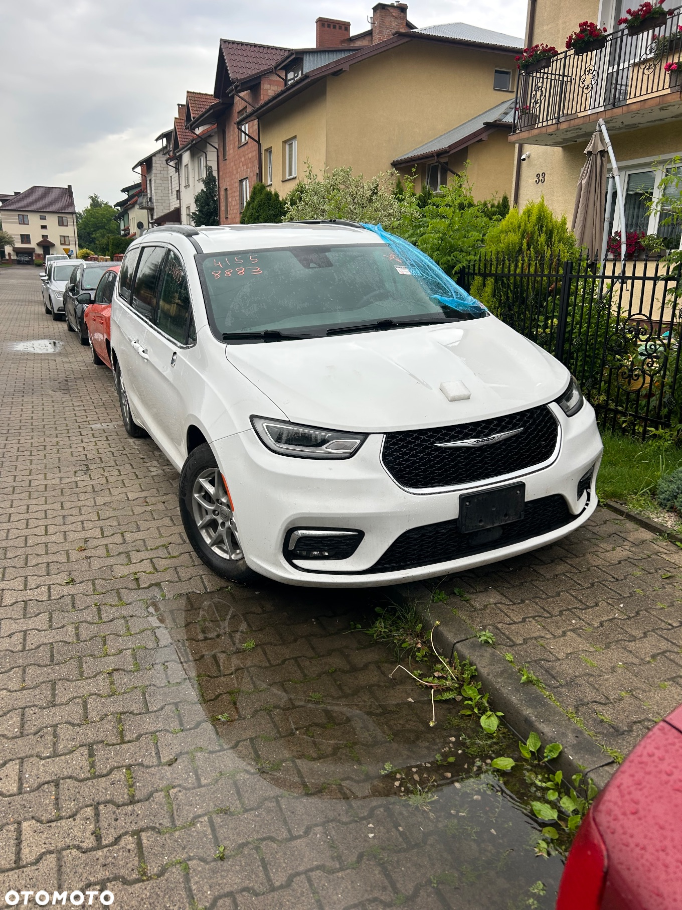 Chrysler Pacifica - 2