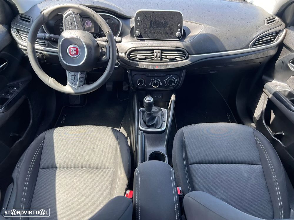 Fiat Tipo Station Wagon 1.3 M-Jet Street - 11