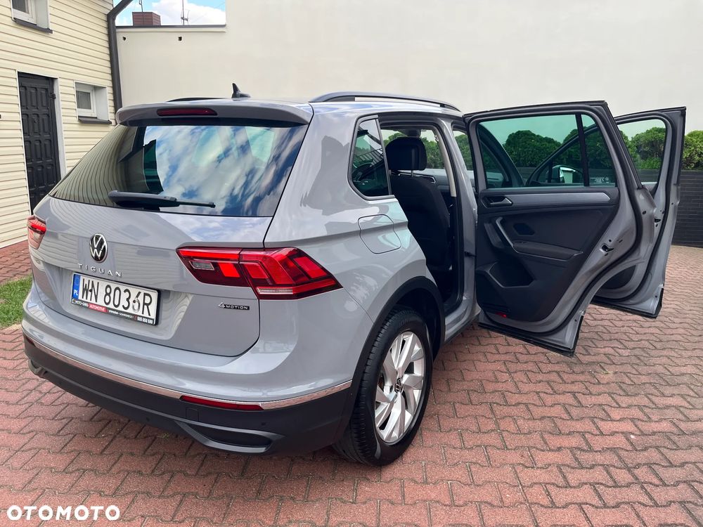 Volkswagen Tiguan 2.0 TSI 4Mot Life DSG - 29