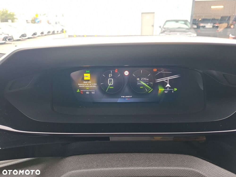 Peugeot 408 - 18