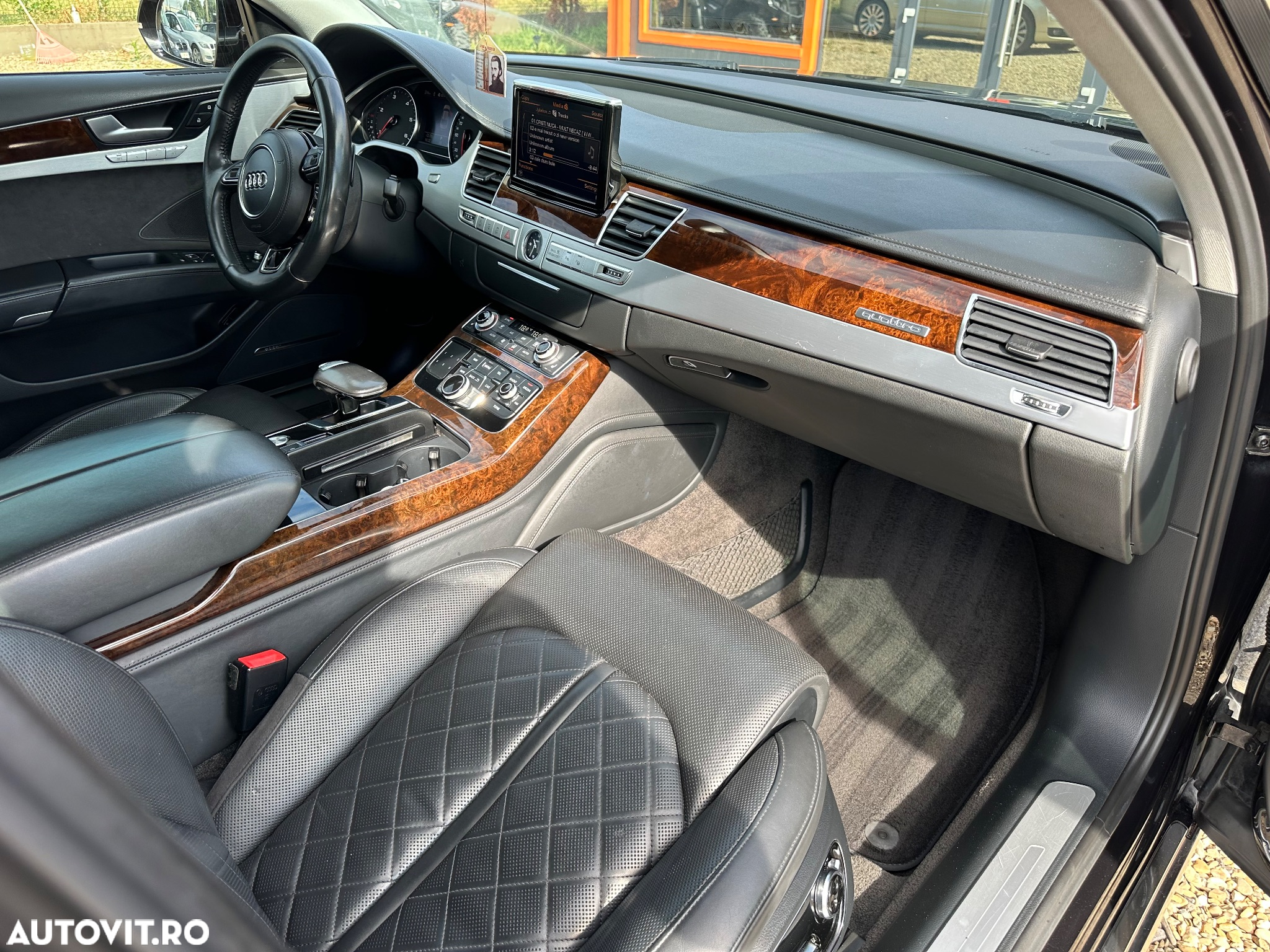 Audi A8 3.0 TDI DPF clean diesel quattro tiptronic - 15