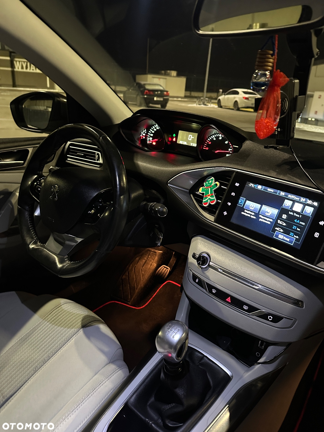 Peugeot 308 2.0 BlueHDi Allure S&S - 11