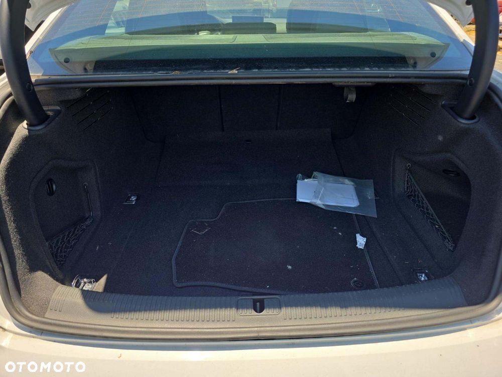 Audi A4 Limousine 45 TFSI quattro S tronic S line - 11