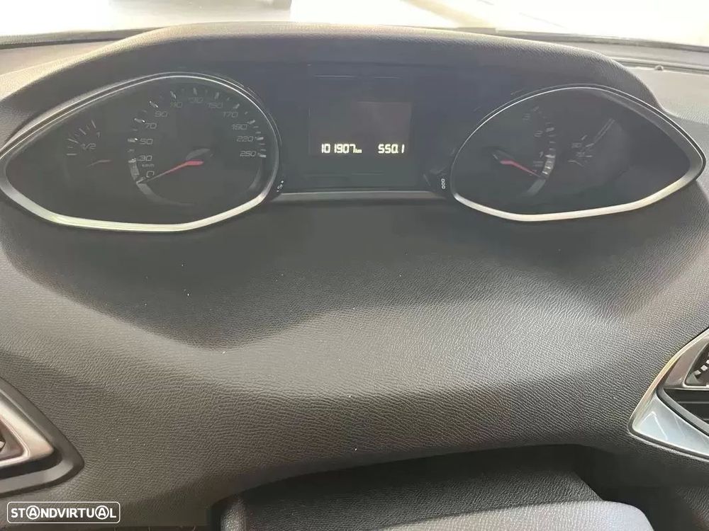Peugeot 308 1.2 PureTech Active Pack - 8
