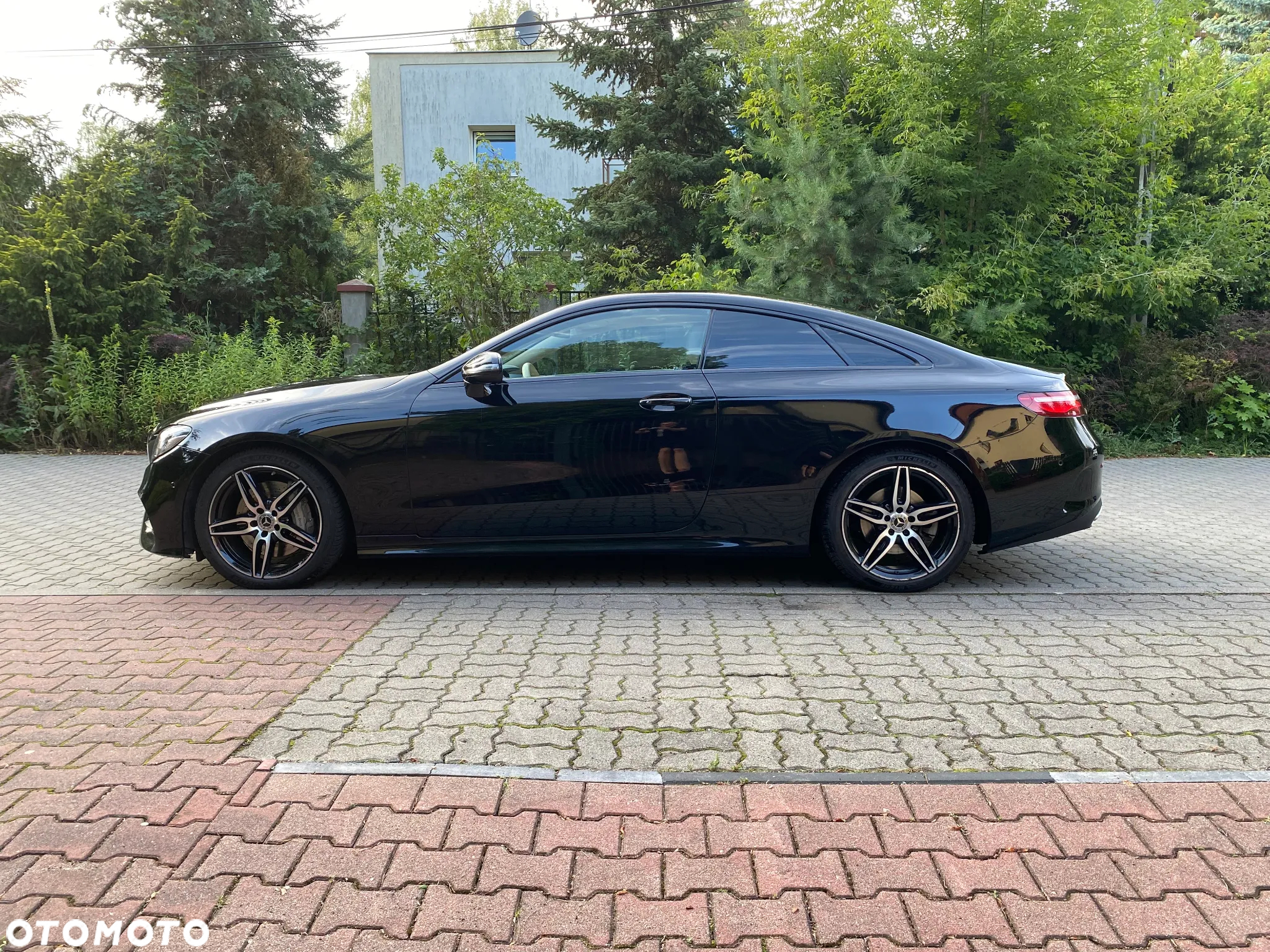 Mercedes-Benz Klasa E 350 Coupe 9G-TRONIC AMG Line - 8