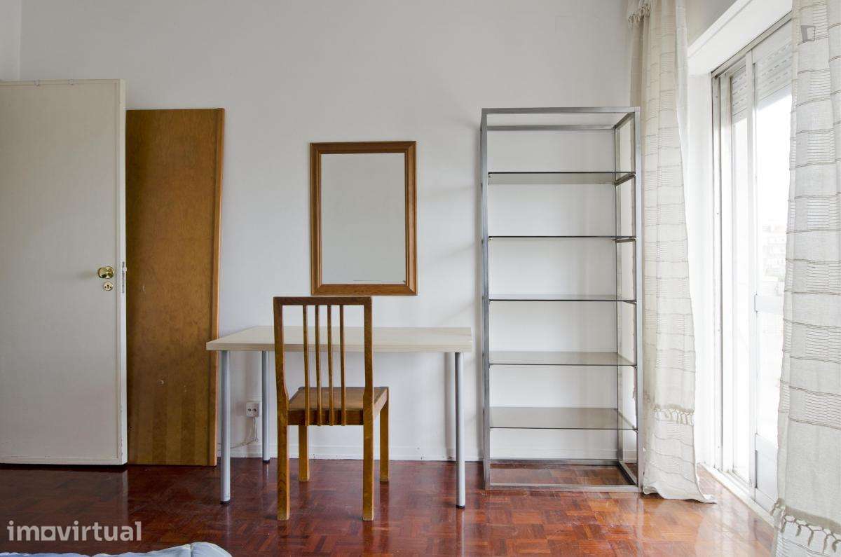 Quarto - localizado em Penha de França Lisbon - Grande imagem: 3/25