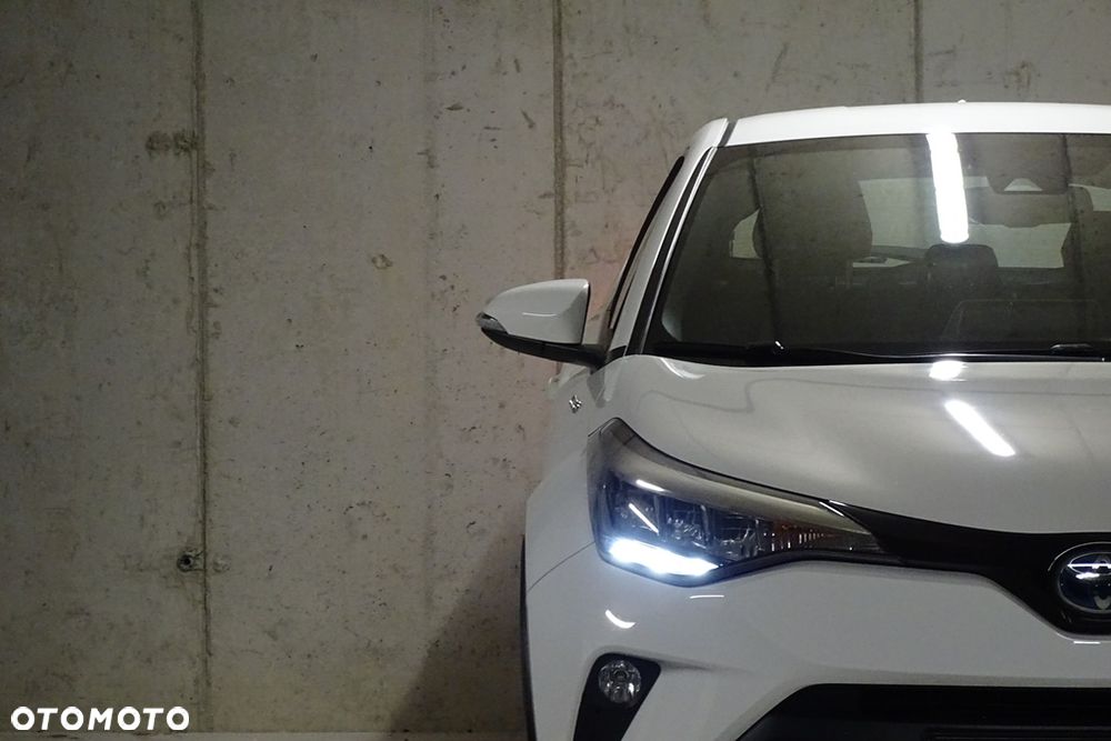 Toyota C-HR Business-Edition - 7