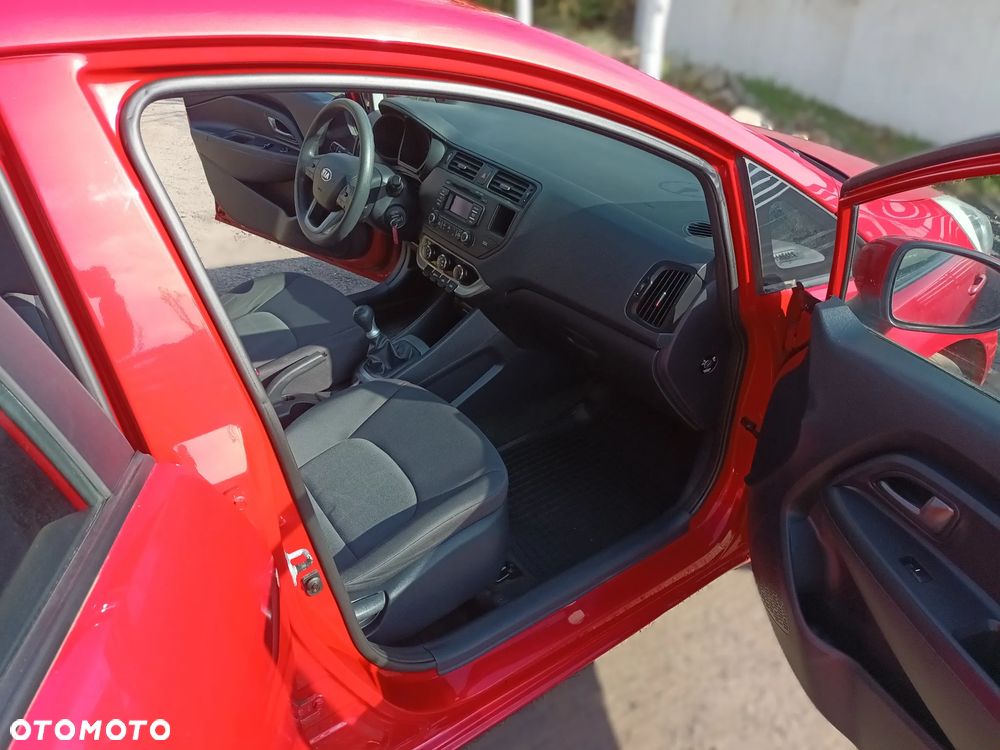 Kia Rio - 28