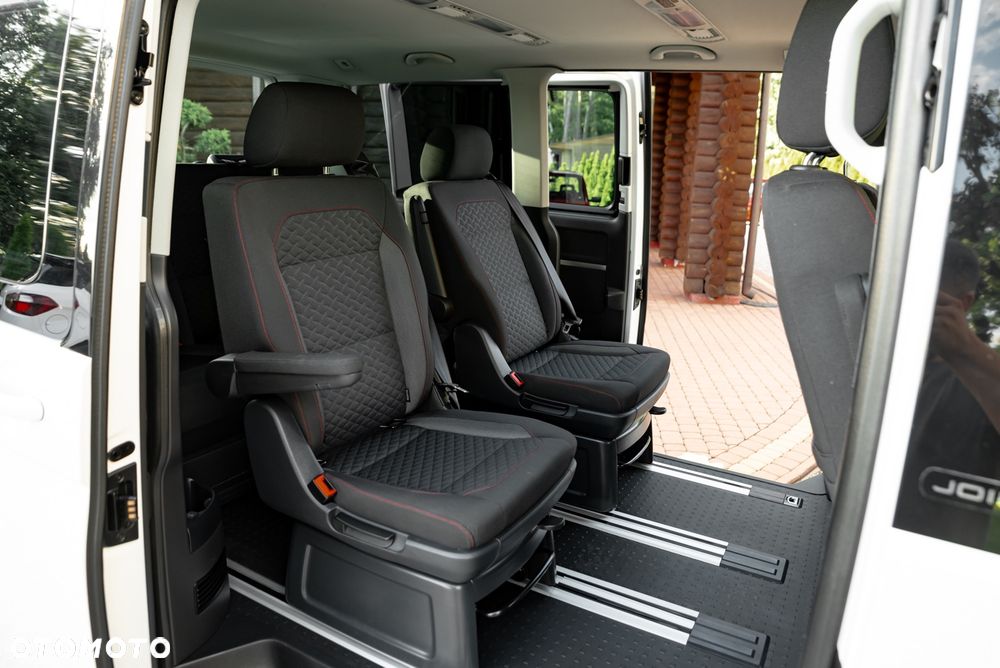 Volkswagen Multivan - 21