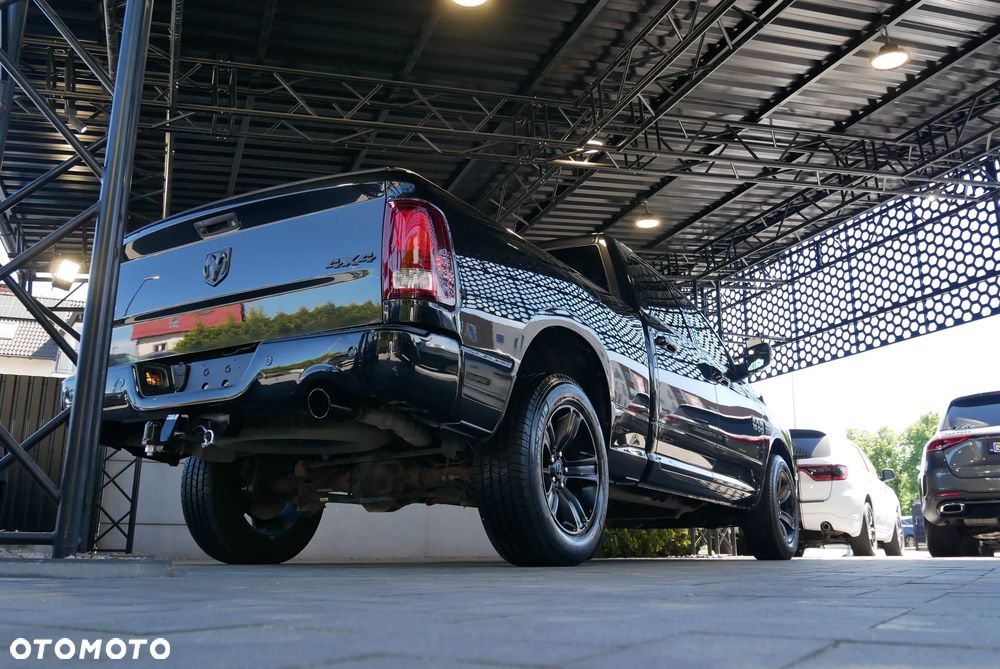 Dodge RAM - 40