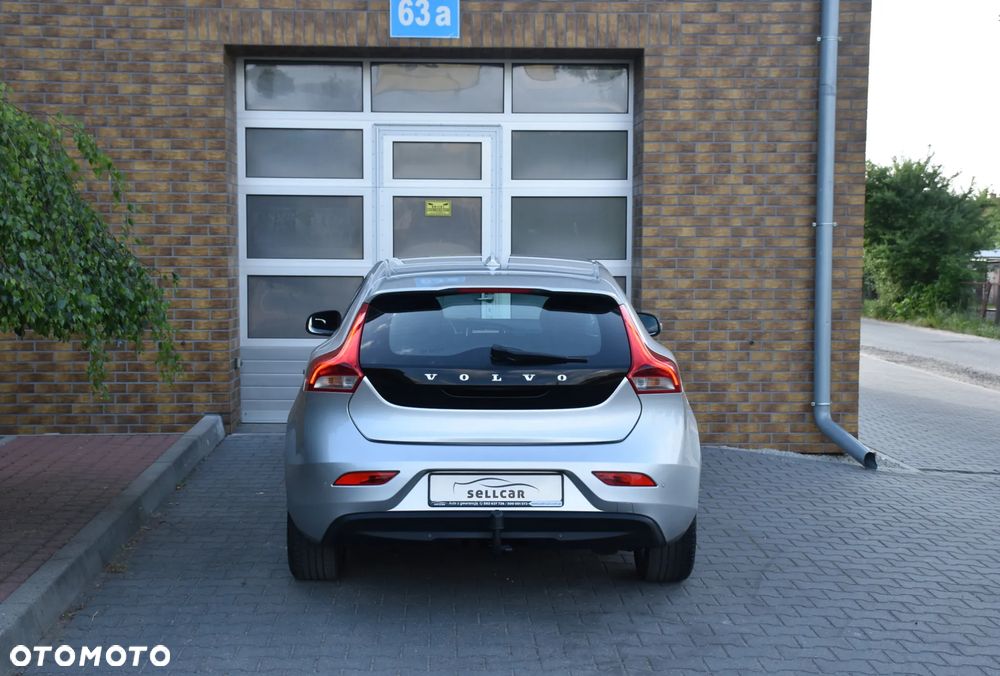 Volvo V40 D2 Momentum - 29