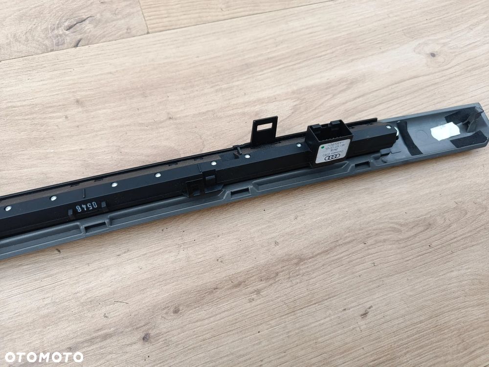 AUDI A8 D3 LISTWA DEKOR KONSOLI EU - 12