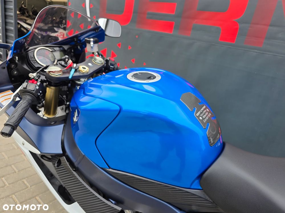 Suzuki GSX-R - 11